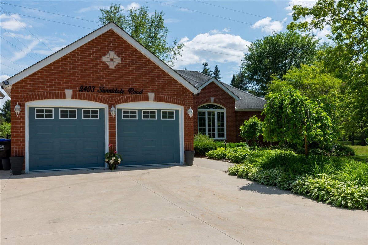 2403 Sunnidale Road, Utopia Barrie Home