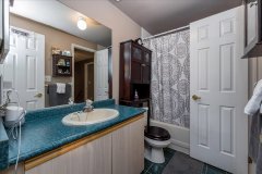 18-Shared-Ensuite